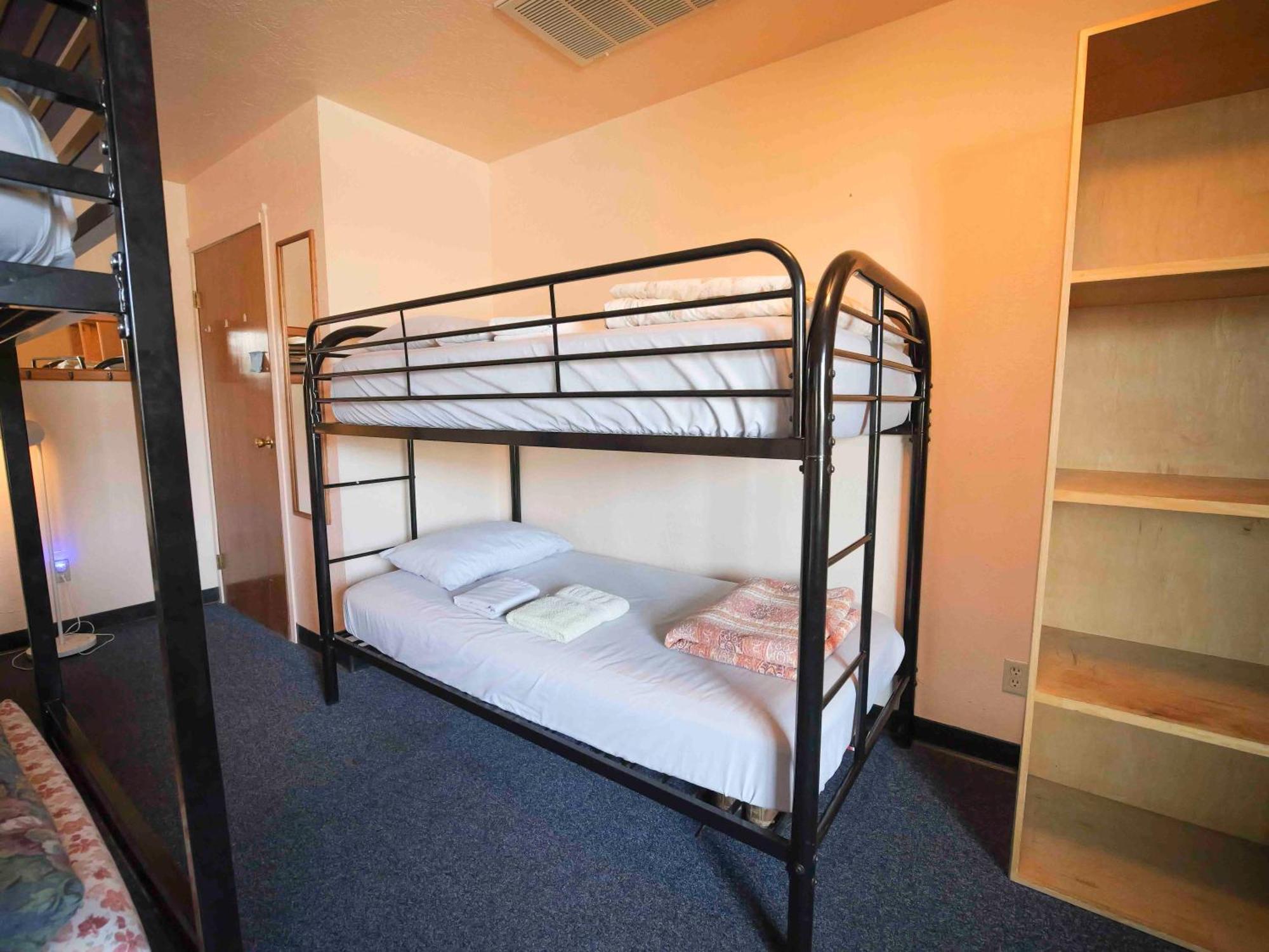 Ashland Commons Hostel Εξωτερικό φωτογραφία