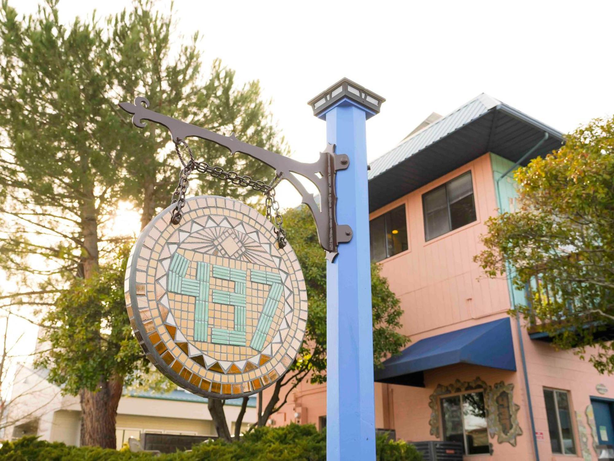 Ashland Commons Hostel Εξωτερικό φωτογραφία