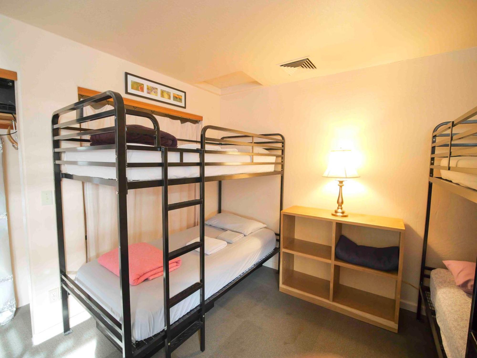 Ashland Commons Hostel Εξωτερικό φωτογραφία